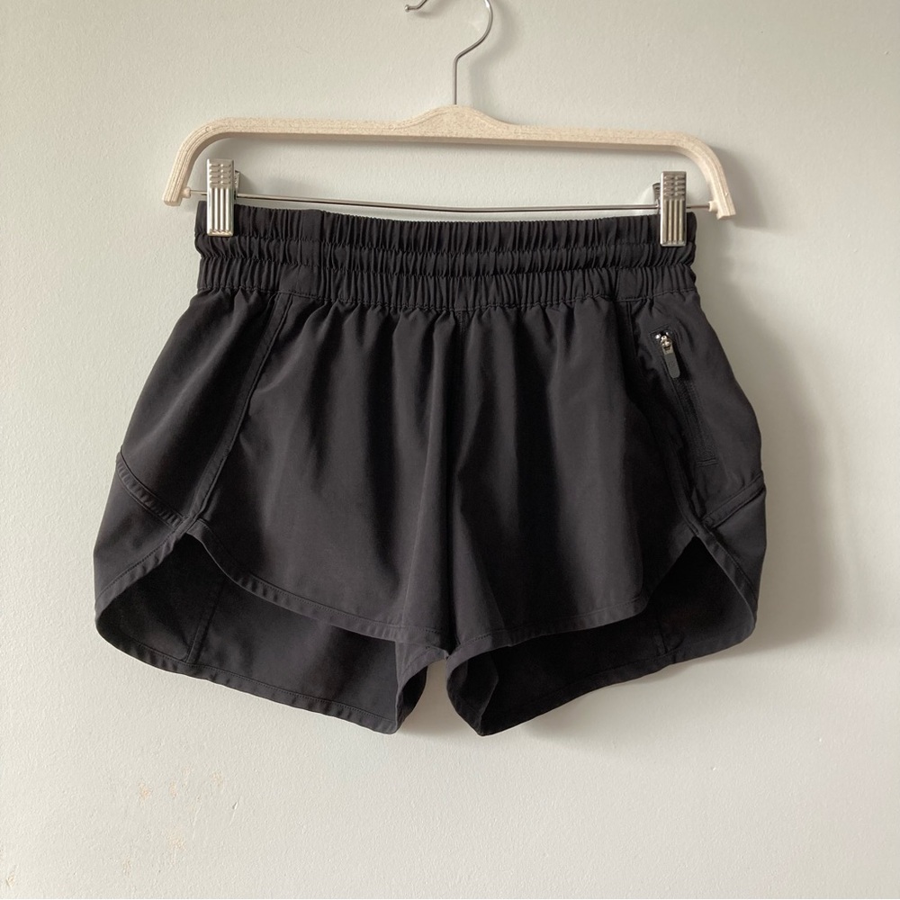 Lululemon Tracker Short V *4” Size 6